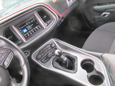 Used 2022 Dodge Challenger R/T w/ Blacktop Package image 29