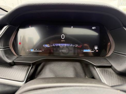 Used 2023 Jeep Grand Cherokee Altitude AWD/4WD image 16