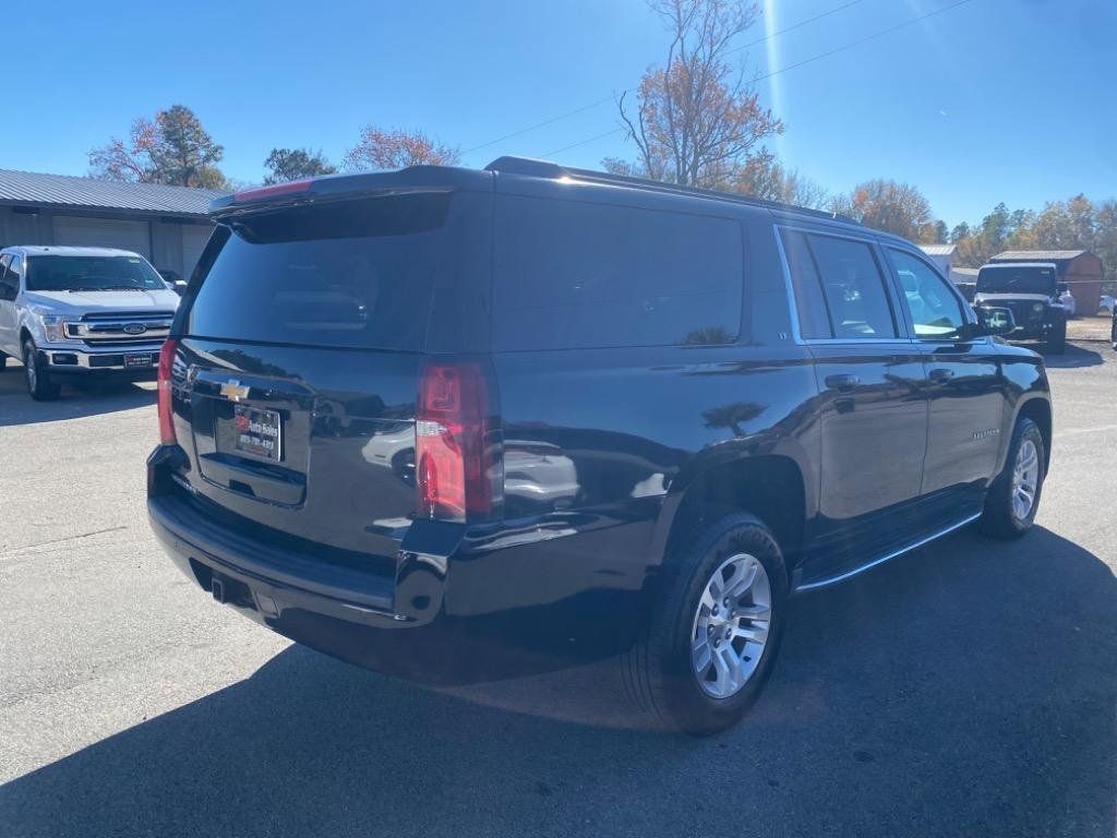 Used 2018 Chevrolet Suburban LT AWD/4WD image 4