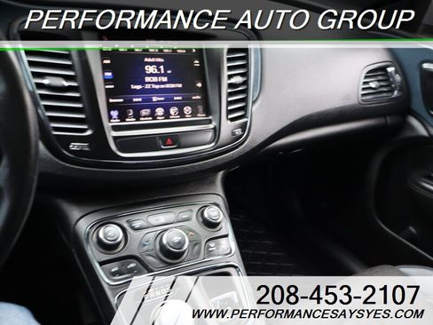 Used 2015 Chrysler 200 S w/ Navigation & Sound Group I image 20