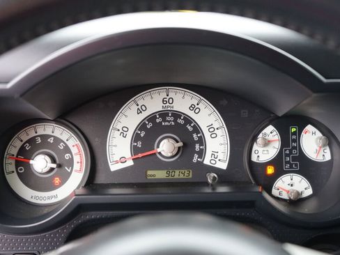 Used 2014 Toyota FJ Cruiser 4WD image 20