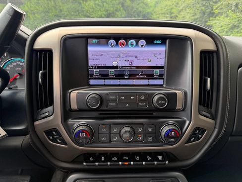 Used 2018 GMC Sierra 3500 Denali w/ Duramax Plus Package AWD/4WD image 20
