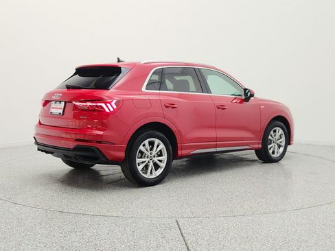 Used 2023 Audi Q3 2.0T Premium Plus w/ Premium Plus Package AWD/4WD image 5