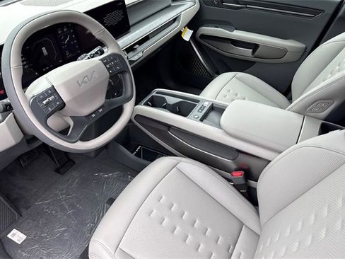 New 2026 Kia EV9 Wind image 11