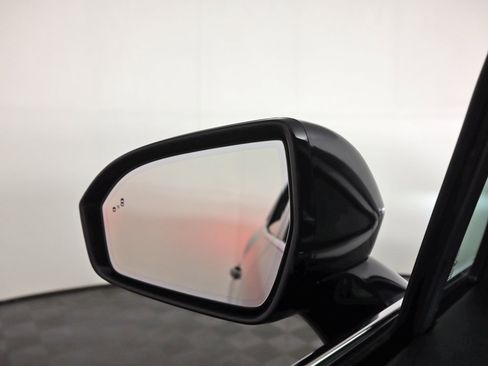 Used 2022 Lincoln Nautilus Reserve w/ Monochromatic Package image 38