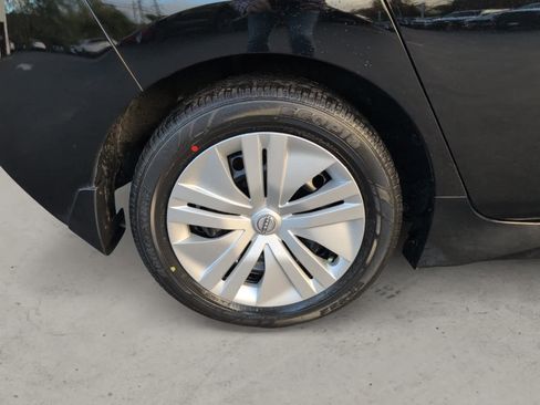 Used 2024 Nissan Leaf S image 9