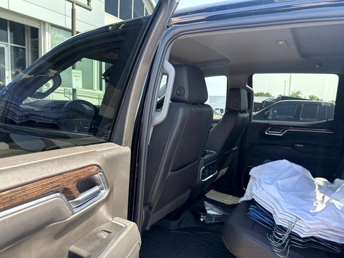 Used 2026 GMC Sierra 1500 Elevation w/ Elevation Premium Package RWD image 10