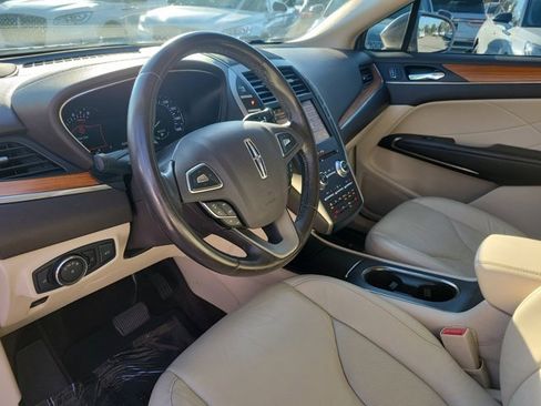 Used 2019 Lincoln MKC Select w/ Select Plus Package image 21