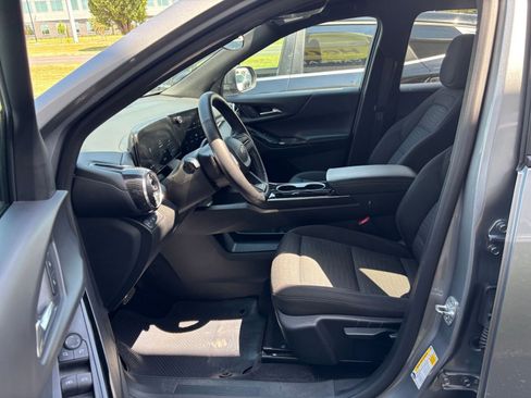Used 2025 Chevrolet Equinox LT FWD image 27