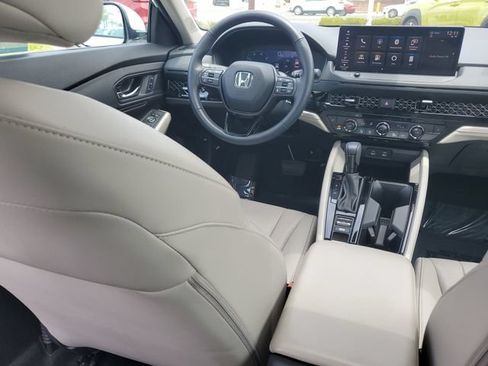 Used 2024 Honda Accord EX-L image 10