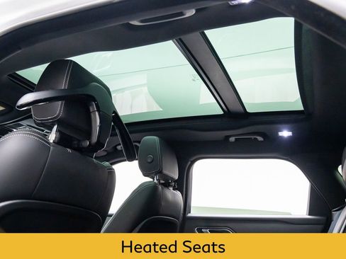 Used 2023 Land Rover Range Rover Velar R-Dynamic S image 18