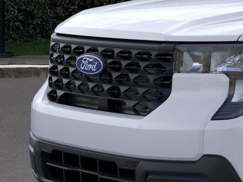 New 2026 Ford Maverick XL image 18