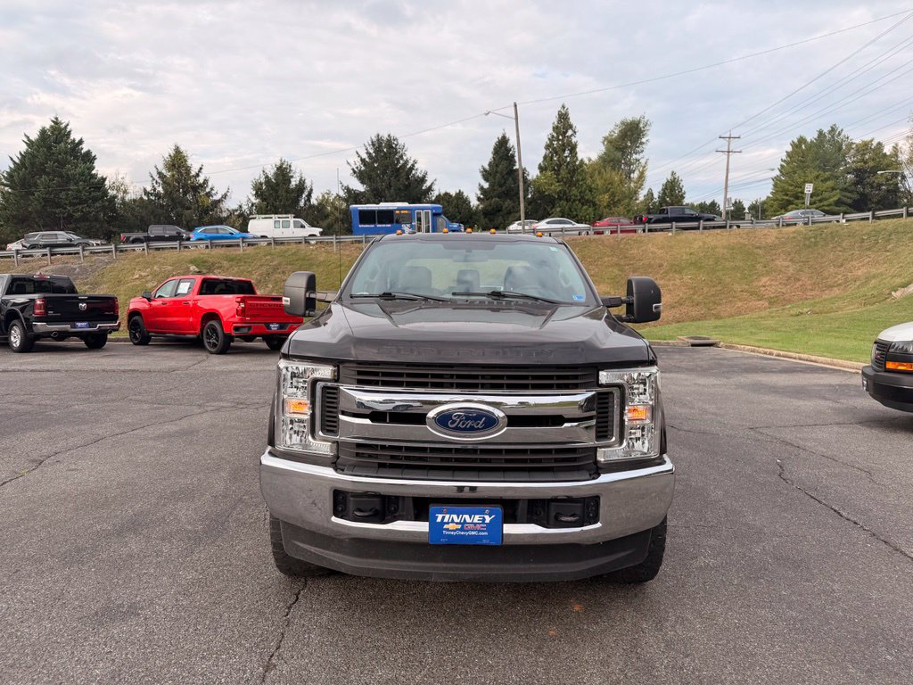 Used 2019 Ford F250 XL w/ STX Appearance Package AWD/4WD image 2