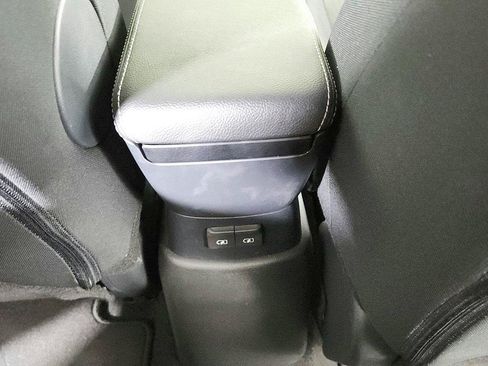 Certified 2025 Nissan Kicks Play S FWD image 21