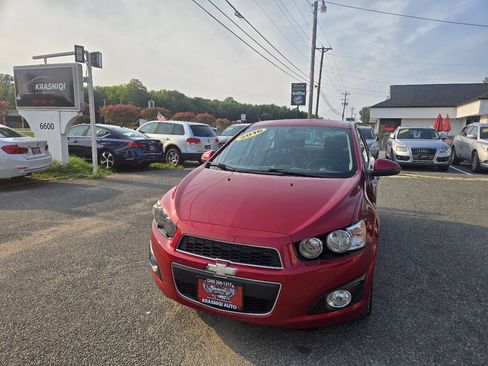 Used 2016 Chevrolet Sonic LT w/ Wheels and Fog Lamp Package FWD image 2