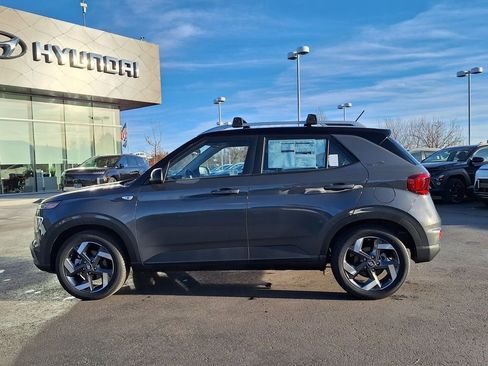 New 2024 Hyundai Venue Limited FWD image 6