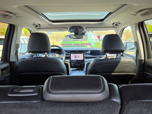 Used 2022 Jeep Grand Cherokee Limited 4xe image 56