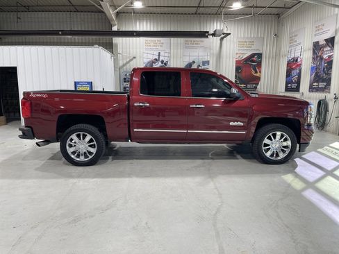 Used 2016 Chevrolet Silverado 1500 High Country w/ High Country Premium Package image 9