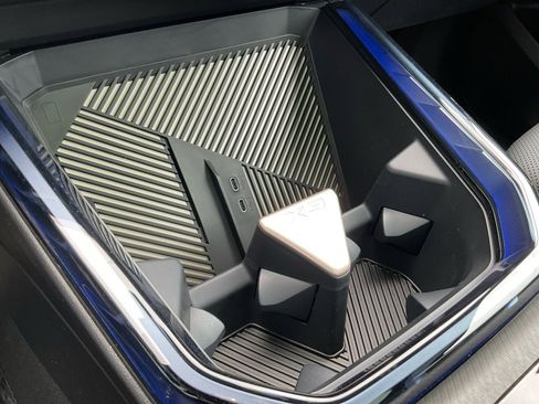 Certified 2025 BMW X3 xDrive30i w/ Premium Package image 16