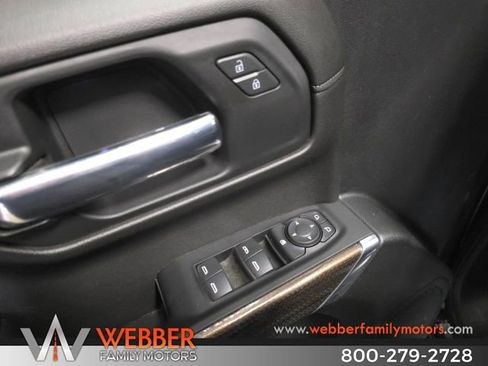 Used 2022 Chevrolet Silverado 1500 RST image 16