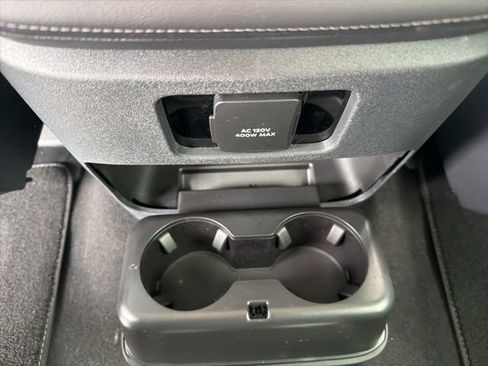 Certified 2025 Lincoln Navigator L Reserve image 15