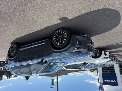 New 2026 Volvo XC90 T8 Plus w/ Protection Package Premier