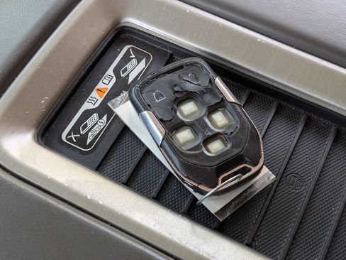 Used 2017 GMC Yukon Denali w/ Open Road Package image 35