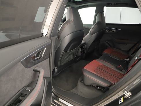 New 2026 Audi RS Q8 performance image 27