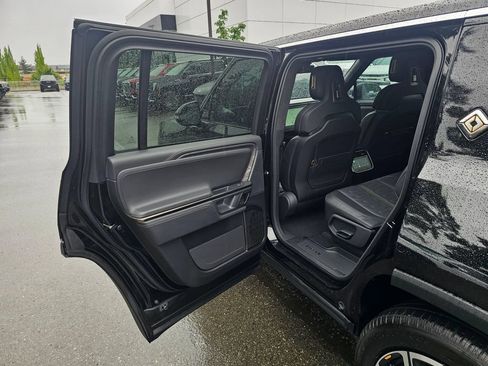 Used 2022 Rivian R1S Launch Edition AWD/4WD image 16