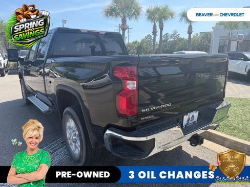 Used 2022 Chevrolet Silverado 2500 LT w/ Convenience Package image 6