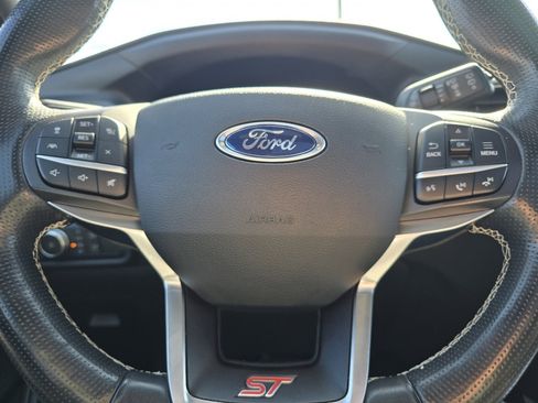 Used 2020 Ford Explorer ST w/ ST Street Pack image 31