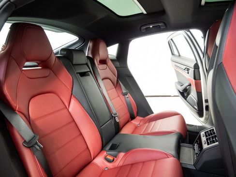 New 2026 Porsche Panamera 4 E-Hybrid image 23