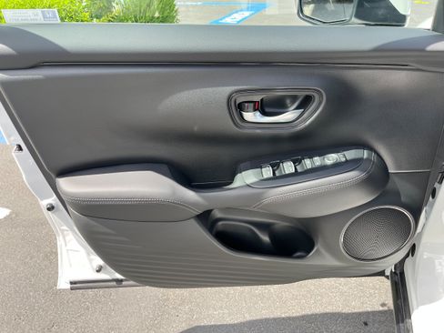 New 2027 Honda HR-V EX-L image 9
