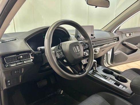 Used 2022 Honda Civic LX image 9