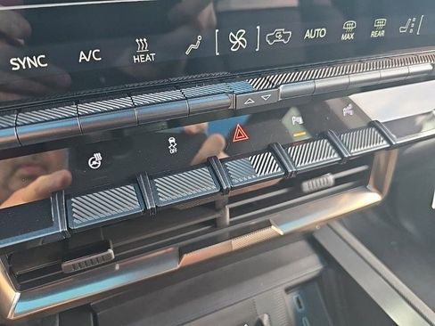 New 2025 GMC Hummer EV 3X image 52