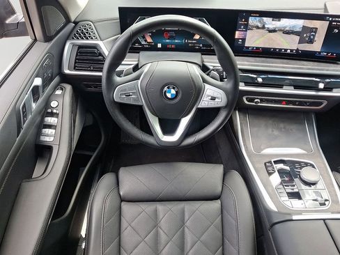 Certified 2025 BMW X7 xDrive40i AWD/4WD image 13