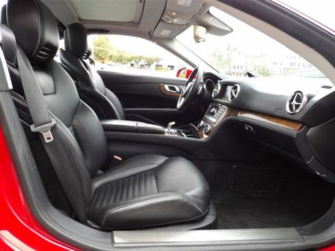 Used 2013 Mercedes-Benz SL 550 image 13