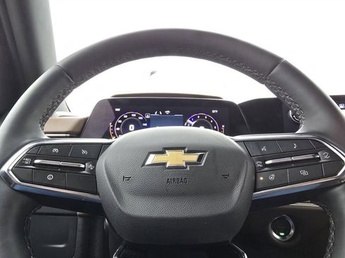 Used 2025 Chevrolet Suburban High Country AWD/4WD image 25