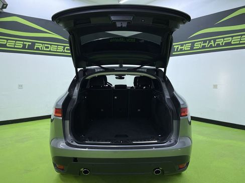 Used 2020 Jaguar F-PACE Checkered Flag image 9