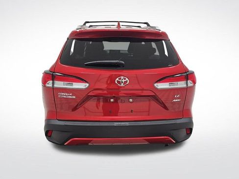Used 2022 Toyota Corolla Cross LE AWD/4WD image 5
