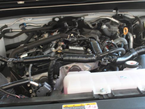 Used 2024 Toyota Tacoma 2WD Double Cab image 19