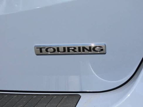 New 2026 Honda Odyssey Touring image 8