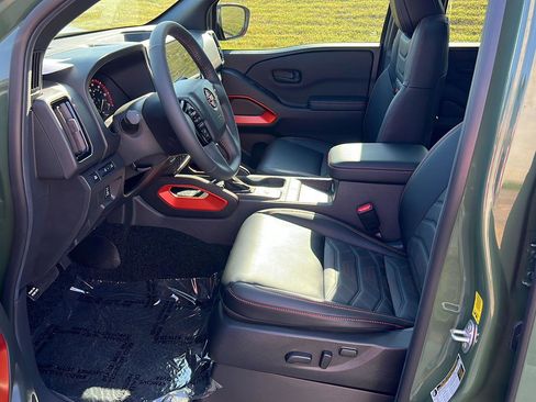 New 2026 Nissan Frontier PRO-4X w/ Pro Premium Package image 10