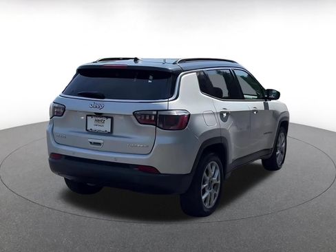 Used 2025 Jeep Compass Limited AWD/4WD image 12