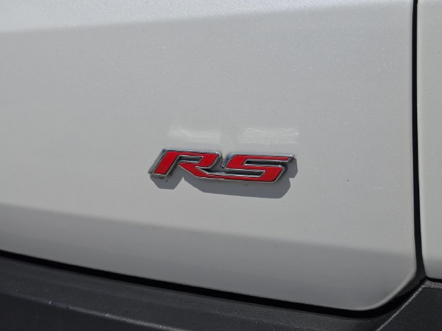 Used 2022 Chevrolet Traverse RS FWD image 14