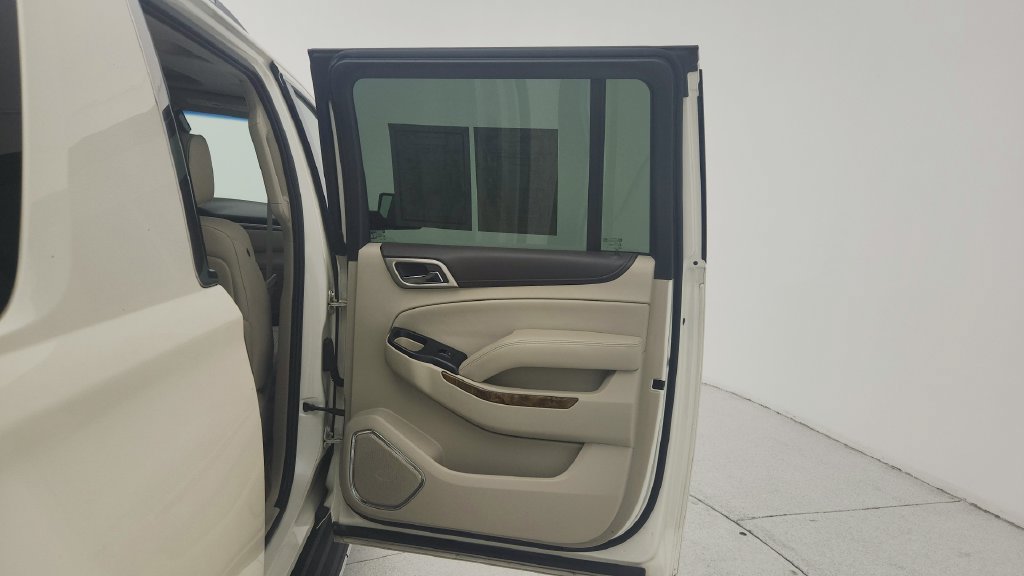 Used 2015 GMC Yukon XL Denali w/ Touring Package RWD image 25