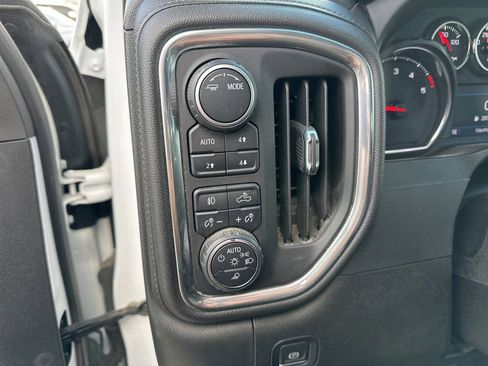 Used 2022 Chevrolet Silverado 3500 LTZ w/ LTZ Convenience Package image 11