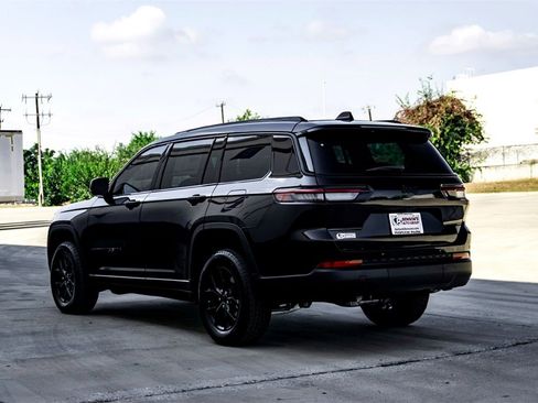 New 2025 Jeep Grand Cherokee L Altitude image 5