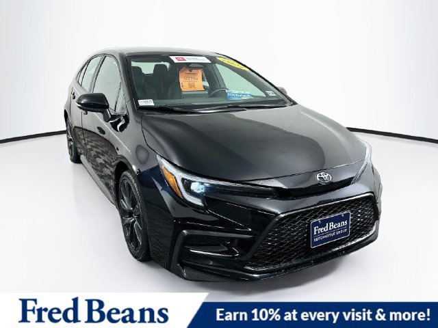 Certified 2024 Toyota Corolla SE FWD image 1