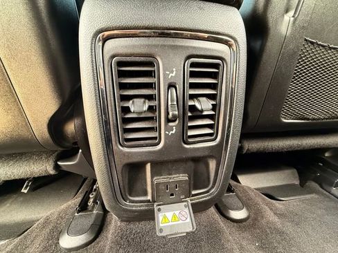 Used 2019 Jeep Grand Cherokee Altitude RWD image 23